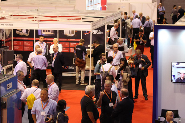 ӢȽմչCeramics UK1.jpg