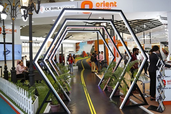 ͻ˹̹϶չLIGHT Pakistan2.jpg