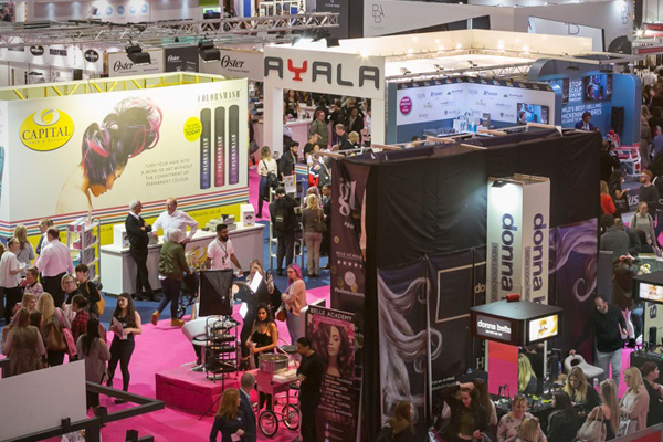Ӣ׶ɳչSalon International1.jpg