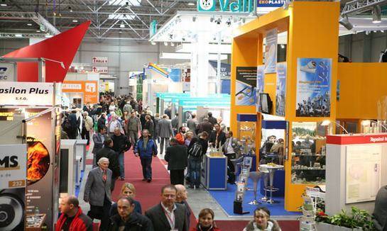 ݿůͨԡչAqua-therm Praha1.jpg