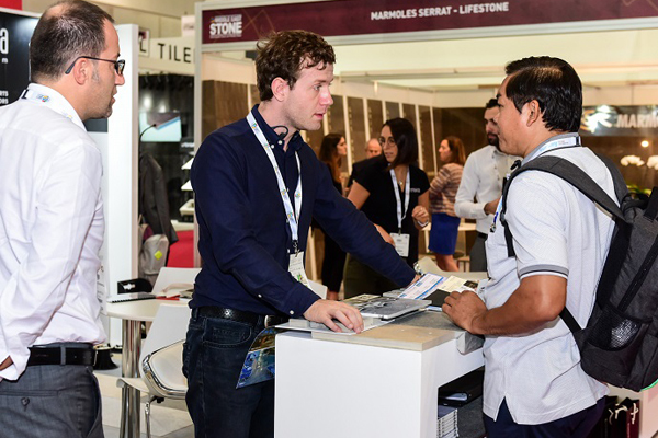 жϰʯչMiddle east stone1.jpg